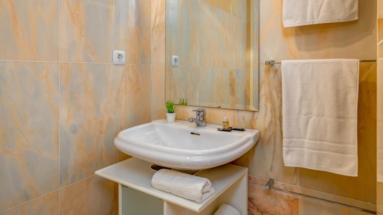 Seaview Apartment With Pool In La Cala De Mijas By Costarentals - Ref 188 Экстерьер фото
